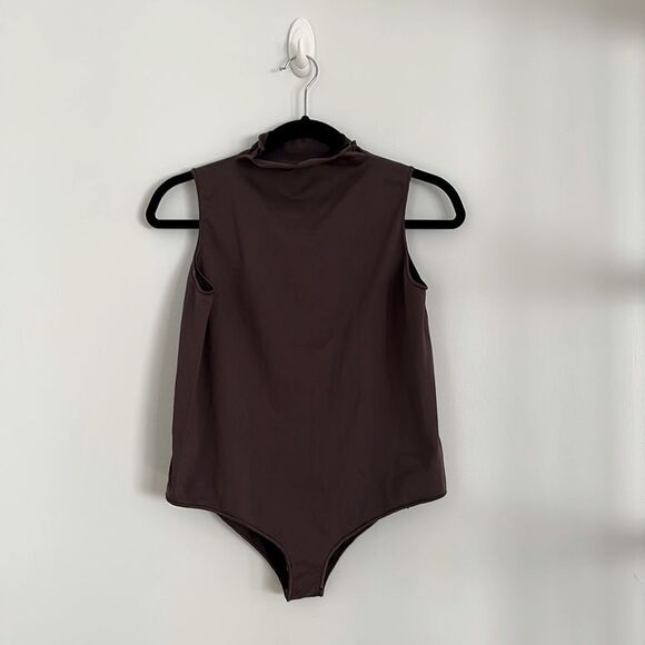 NWT‎ SKIMS ESSENTIAL MOCK NECK SLEEVELESS BODYSUIT - 4X/5X - Picture 5 of 9